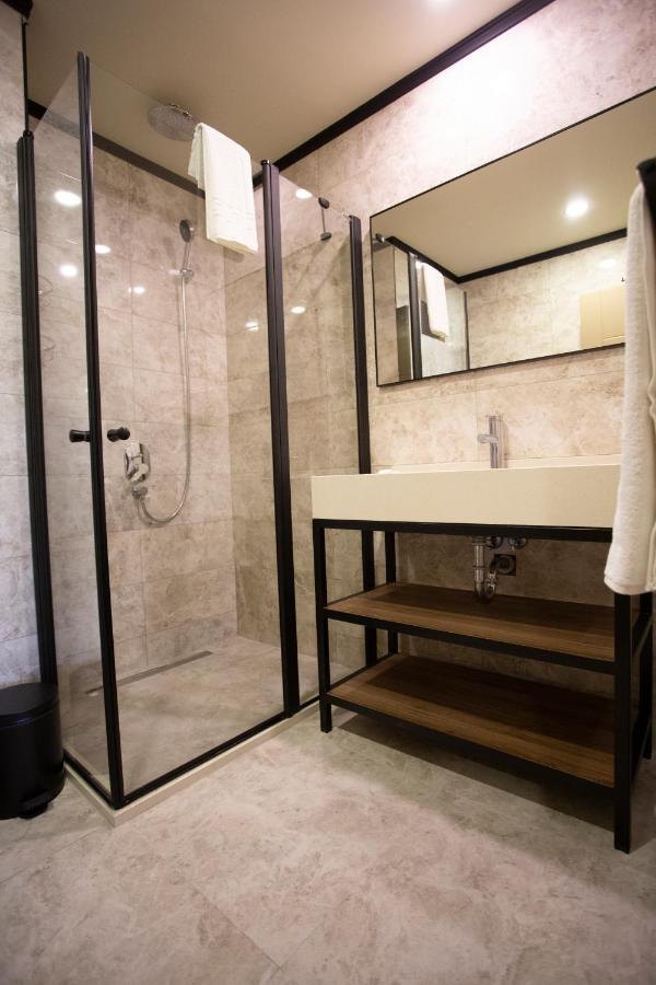 Besiktas Serenity Hotel イスタンブール エクステリア 写真